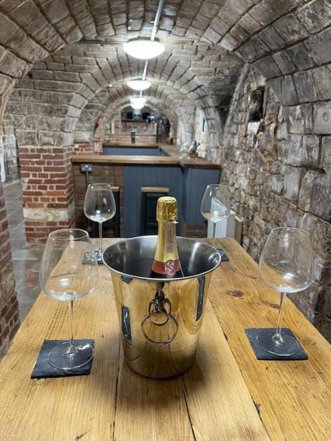 Lydney House Swaffham Sleeps 22 빌라 외부 사진