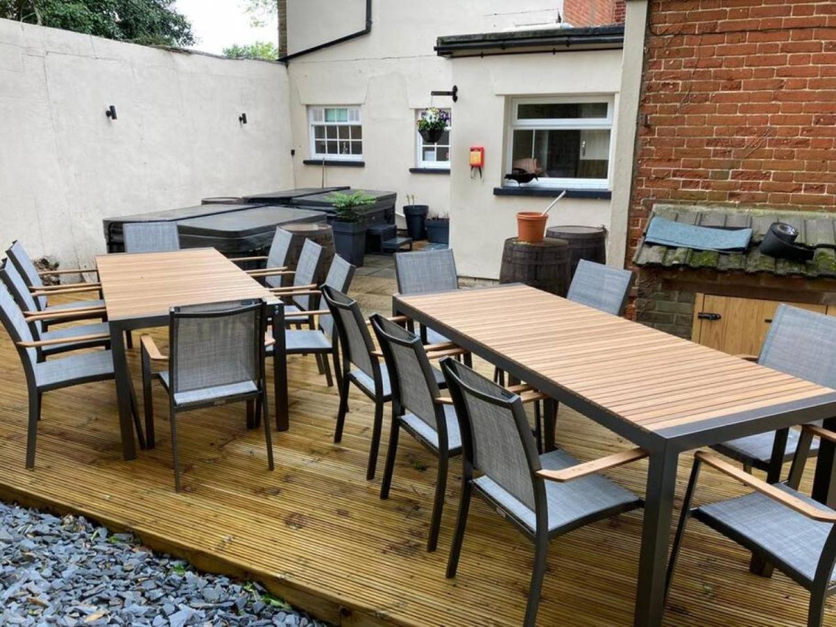 Lydney House Swaffham Sleeps 22 빌라 외부 사진